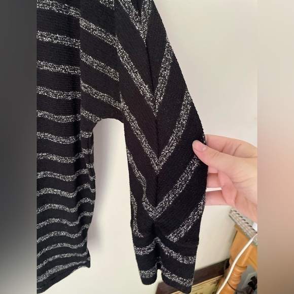 Lou & Grey Textured Stripes Long Sleeve Top Size Small - Picture 3 of 8